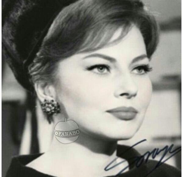 عکس زن شاه جدید