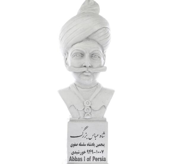 عکس تندیس شاه اسماعیل اول صفوی