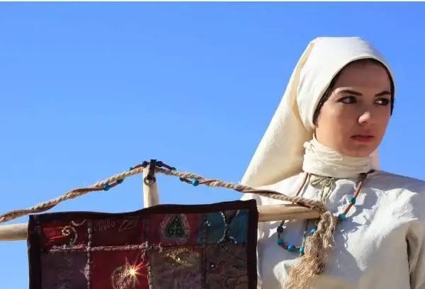 عکس شادی در فیلم لیسانسه ها