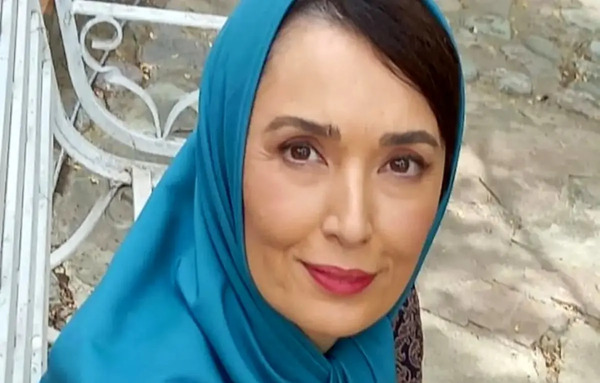 عکس شادی در فیلم لیسانسه ها