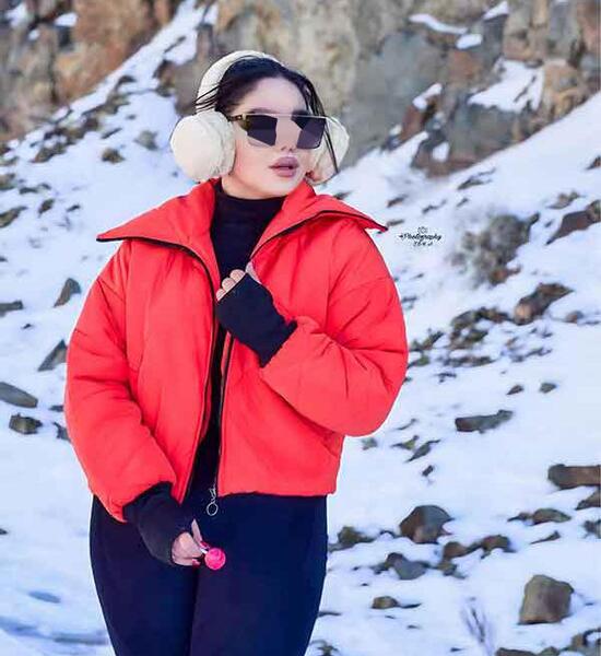 ژست عکس با برف شادی