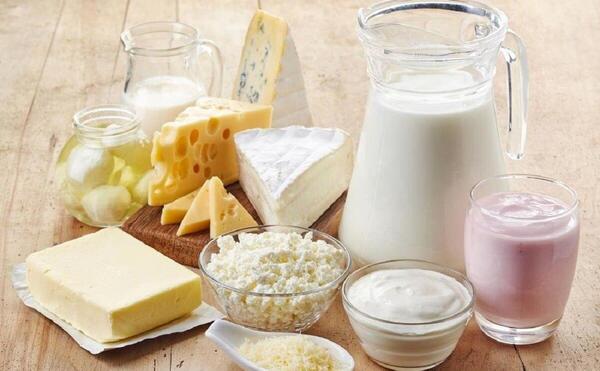 عکس از شیر و لبنیات