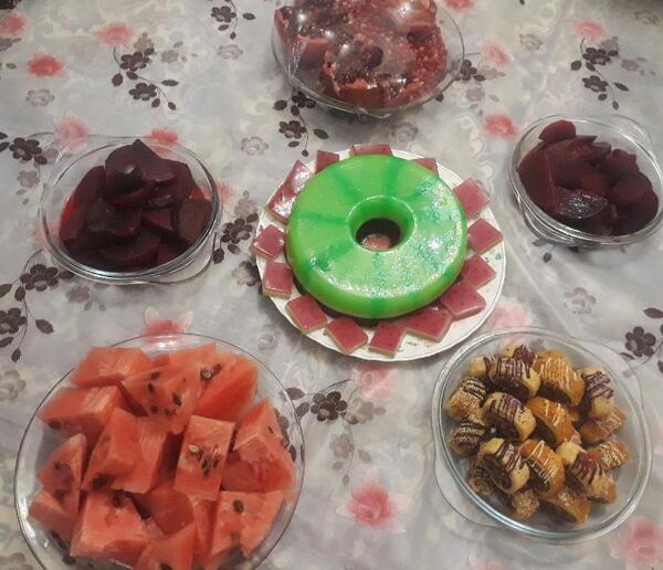 عکس سفره شب یلدا خیلی ساده
