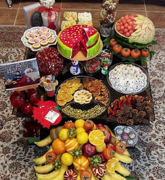 عکس سفره شب یلدا خیلی ساده
