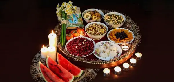 عکس سفره شب یلدا خیلی ساده