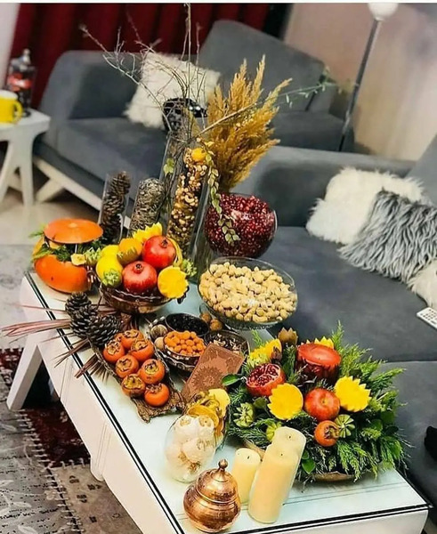 عکس شب یلدا سفره اش