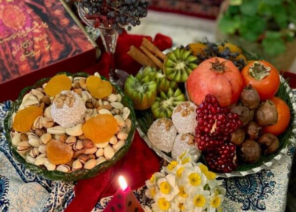 عکس شب یلدا سفره اش