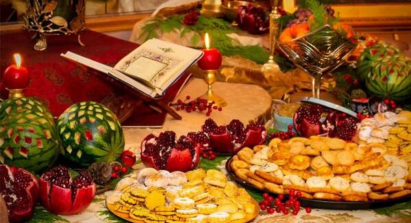 عکس تزیین سفره ی شب یلدا