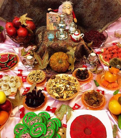 عکس های سفره ی شب یلدا