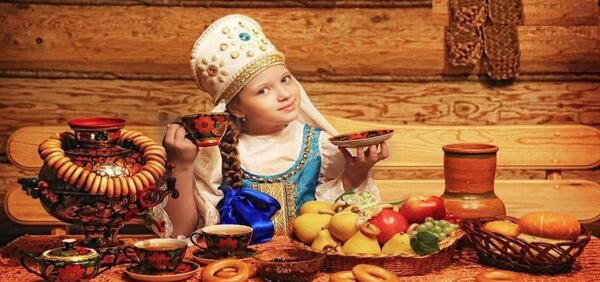 عکس میز شب یلدا ساده