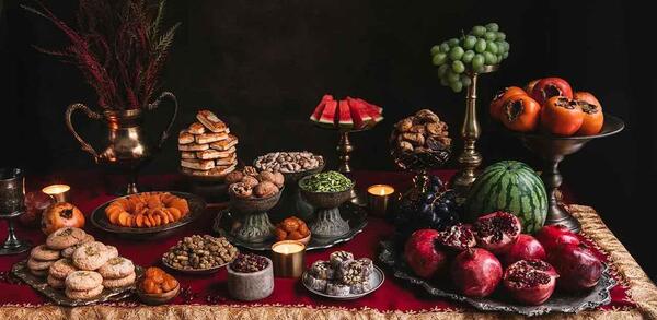 عکس میز شب یلدا ساده