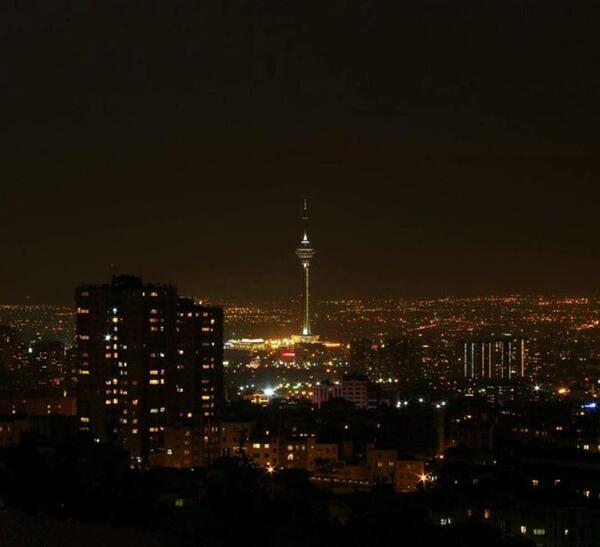 عکس پارک تهران در شب