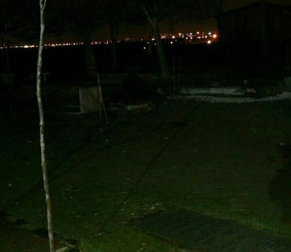 عکس از قبرستان در شب