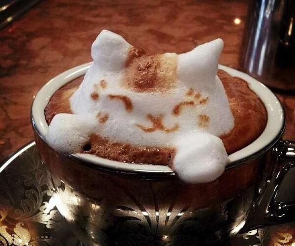 عکس سه بعدی روی قهوه