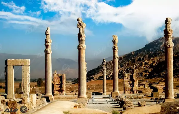 عکس سه بعدی از تخت جمشید