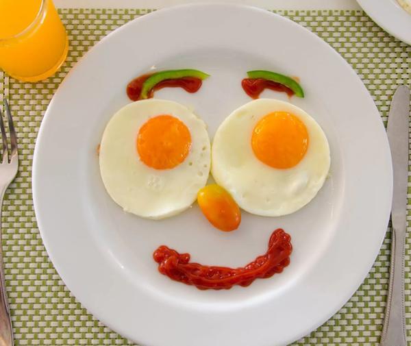 عکس صبحانه ساده برای مدرسه