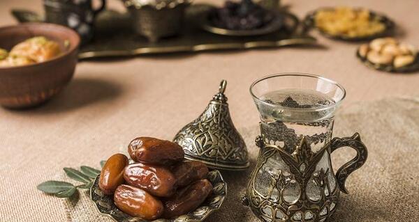 عکس افطاری ماه رمضان ساده