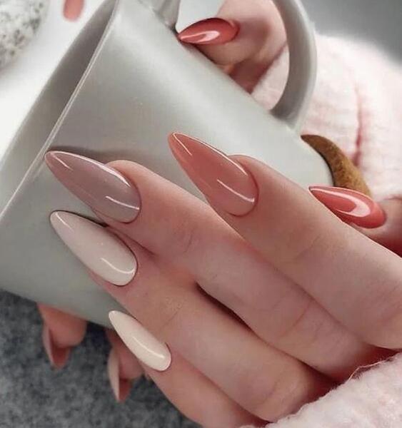 عکس ناخن کرمی ساده