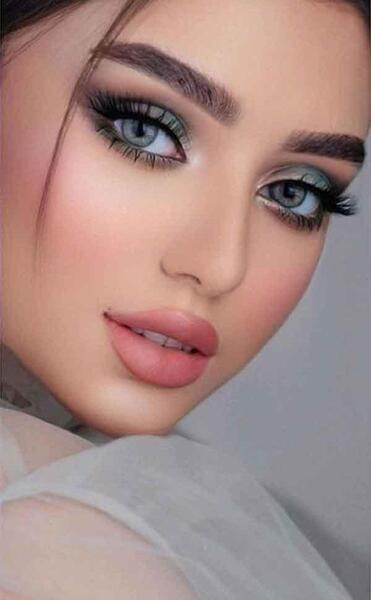 عکس میکاپ عروسکی ساده