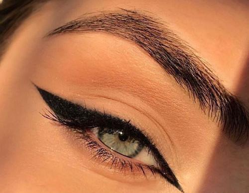 عکس خط چشم ساده
