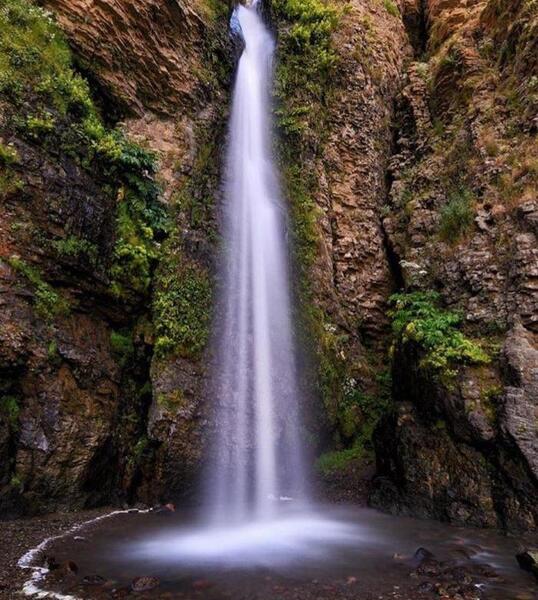 عکس آبشار ساده