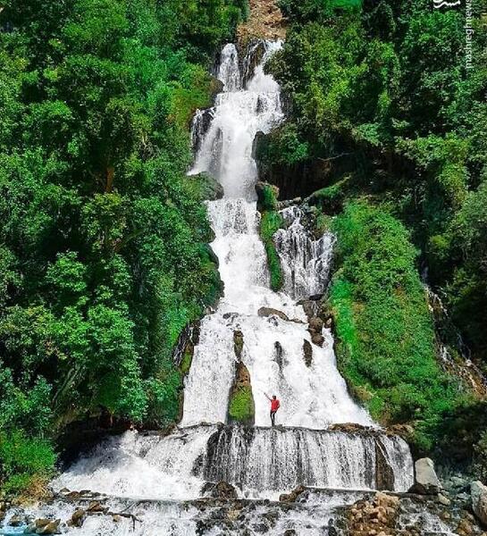عکس آبشار ساده