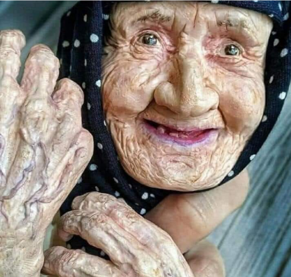 عکس زشت ترین پیرزن دنیا