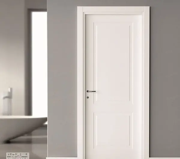 عکس درب سفید اتاق