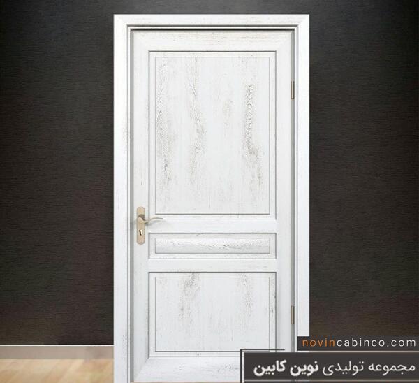 عکس در اتاق سفید