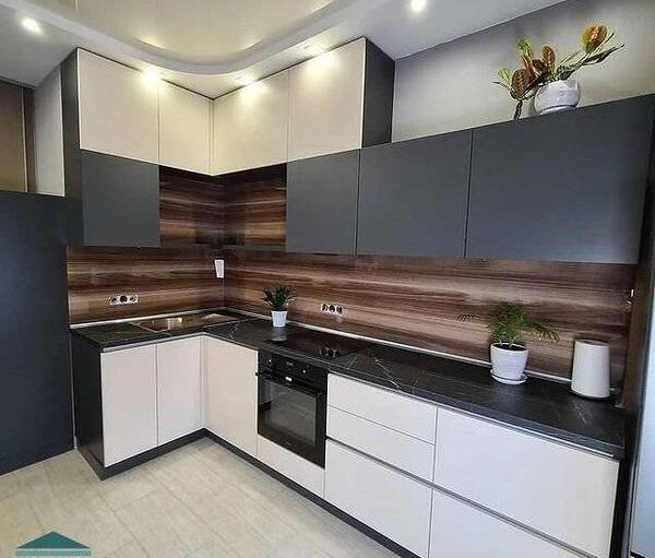 عکس کابینت آشپزخانه سفید طوسی