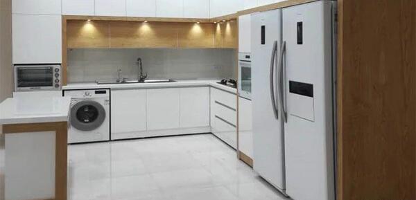 عکس کابینت آشپزخانه سفید قهوه ای