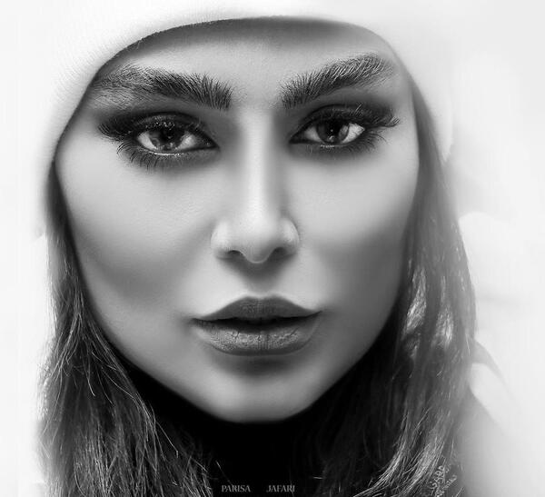 عکس چهره سیاه سفید