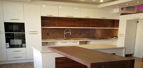 عکس کابینت سفید قهوه ای
