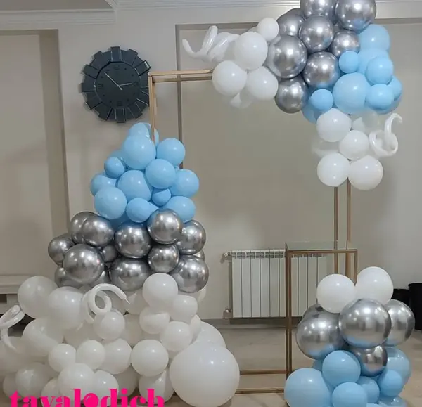 عکس بادکنک سفید و طلایی