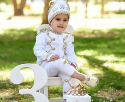 عکس لباس سفید و طلایی