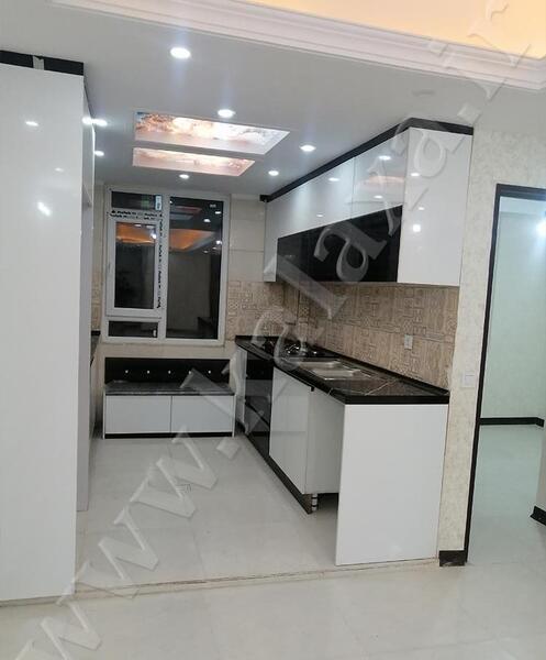 عکس کابینت های گلاس سفید مشکی