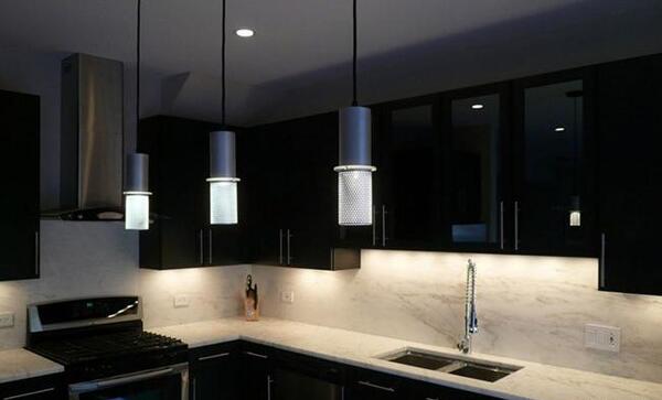 عکس کابینت های گلاس سفید و مشکی