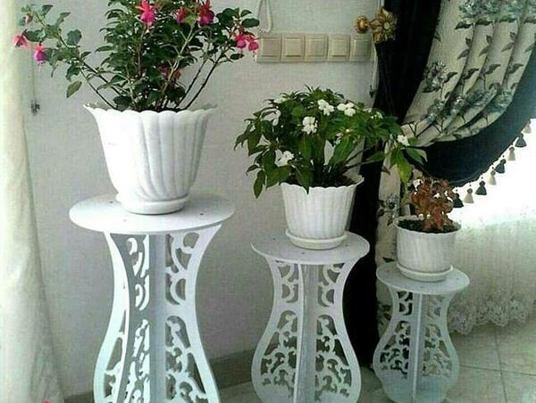 عکس پایه گلدان سفید