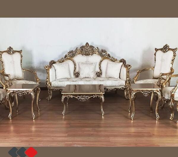 عکس مبل سفید طلایی