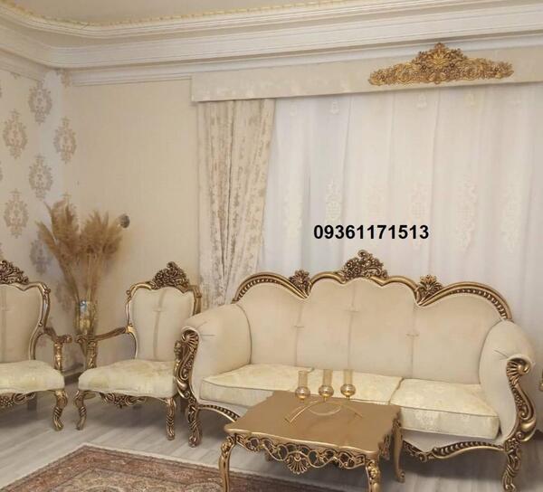 عکس مبل سفید طلایی