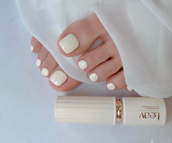 عکس ژلیش پا سفید