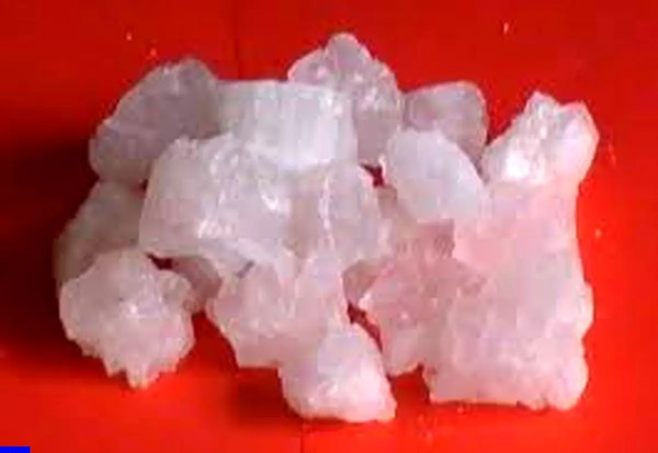 عکس سنگ زاج سفید