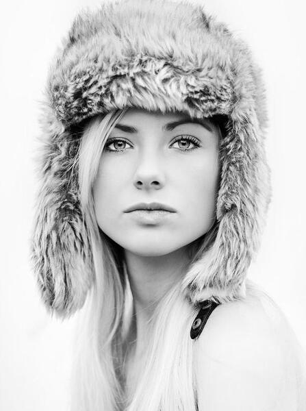 عکس های سیاه و سفید اسکلت