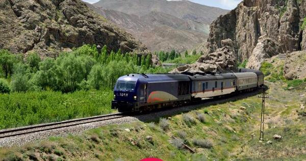 عکس قطار رشت