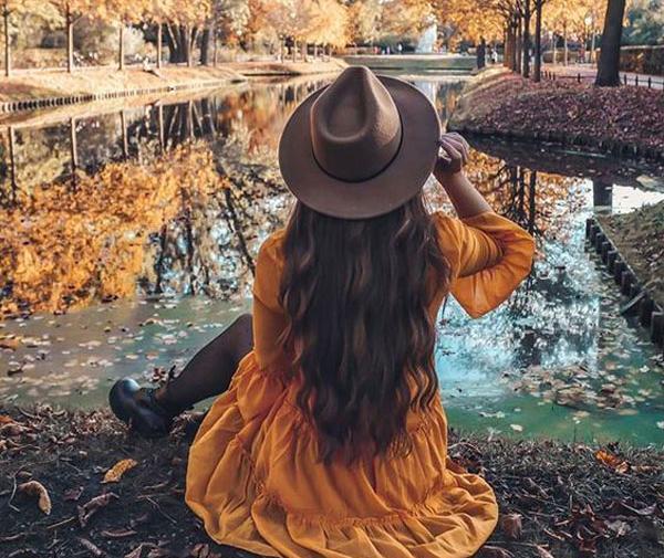 ژست عکس بدون چهره دخترانه