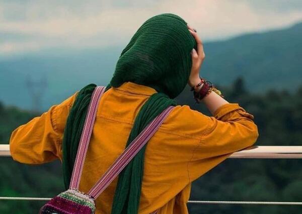 ژست عکس بدون چهره دخترانه