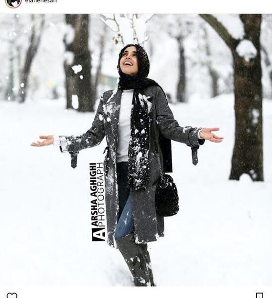 ژست عکس برفی دخترانه