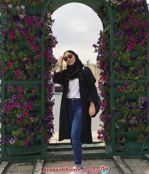 ژست عکس تک نفره دخترانه ایستاده