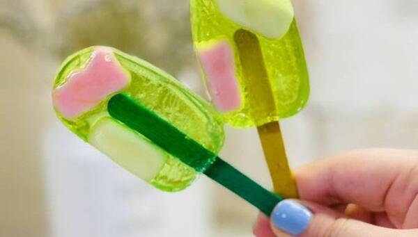 عکس ژله با چوب بستنی