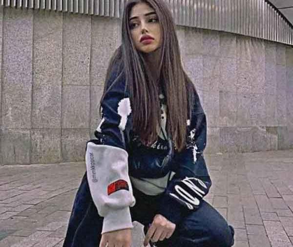 یک عکس زیبا برای پروفایل روبیکا
